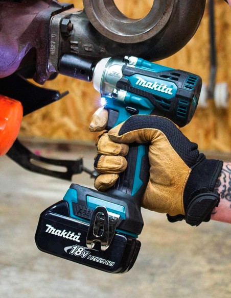 Impact Wrench MAKITA DTW300ZJ (Body only + MAKPAC 2)