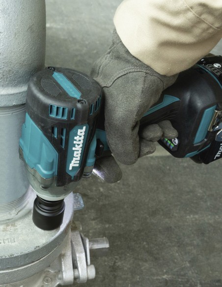 Impact Wrench MAKITA DTW301ZJ (Body only + MAKPAC 2)